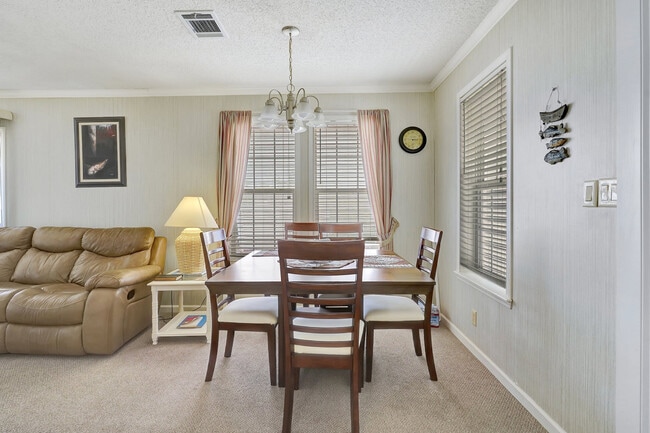 Building Photo - 4730 Almar Dr