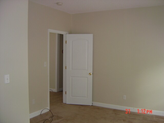 Building Photo - Great 3 Bedroom home near UNCG!