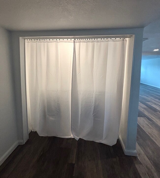 Building Photo - 5515 Avenue R