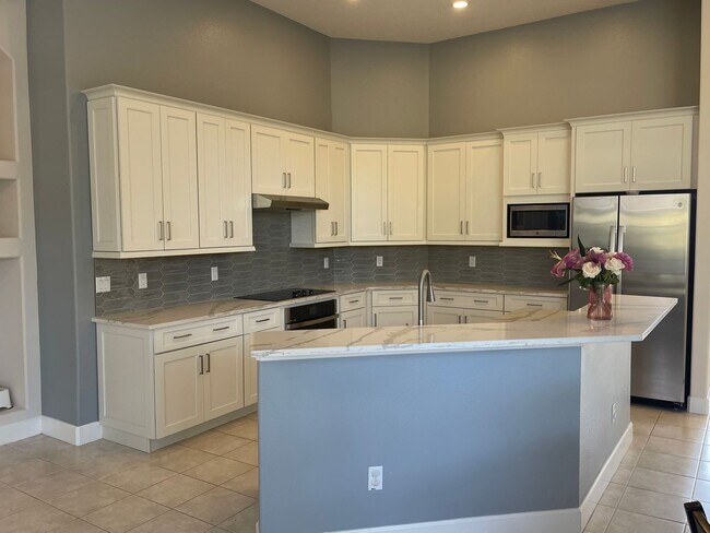Building Photo - 10008 Canopy Tree Ct