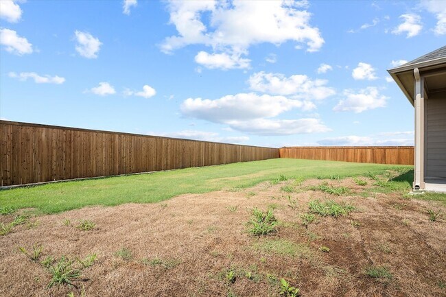 Building Photo - 401 Parrino pkwy