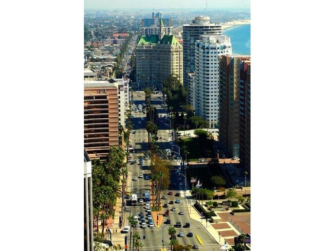 3 min walk to ocean blvd - 135 Bonito Ave