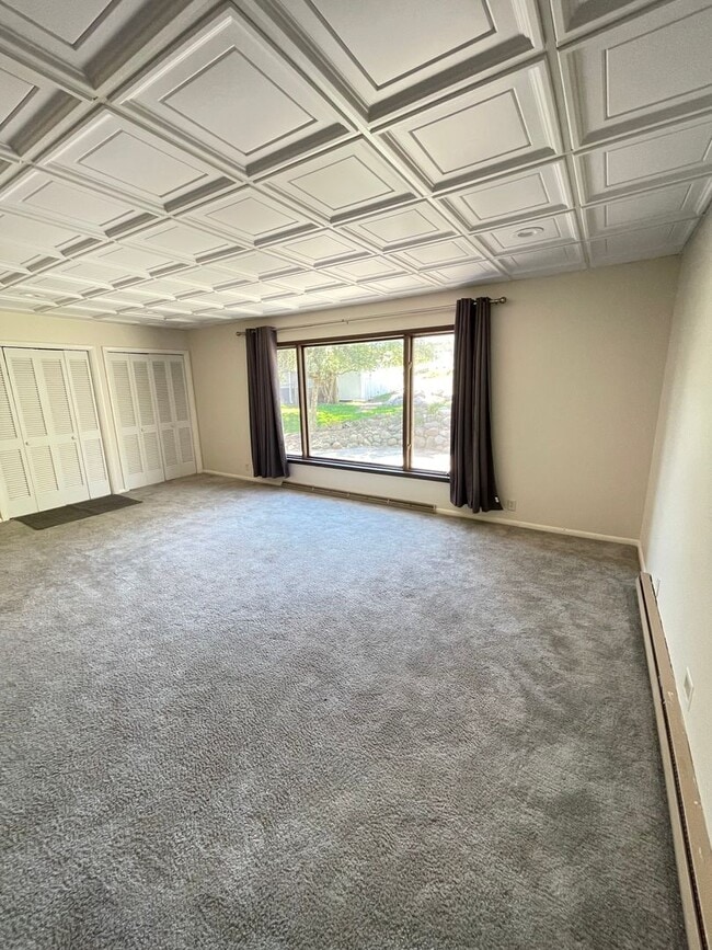 Building Photo - Available Sept 3! - Beautiful 4 Bed 3 Bath