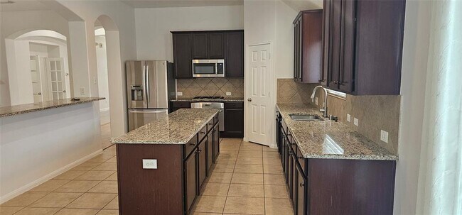 Building Photo - 957 Firthwood Ln