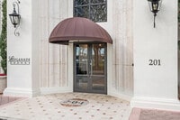 Building Photo - 201 S Narcissus Ave