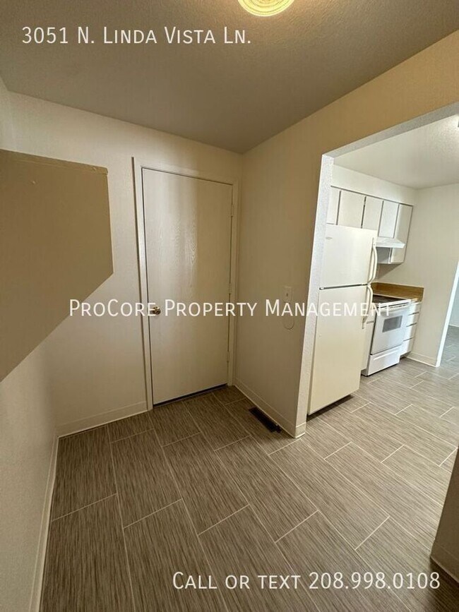 Building Photo - 3051 N Linda Vista Ln