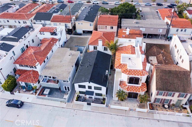 Building Photo - 1319 W Bay Ave