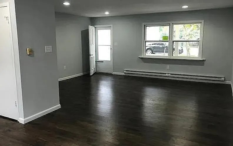 Building Photo - 135 Bayshore Dr