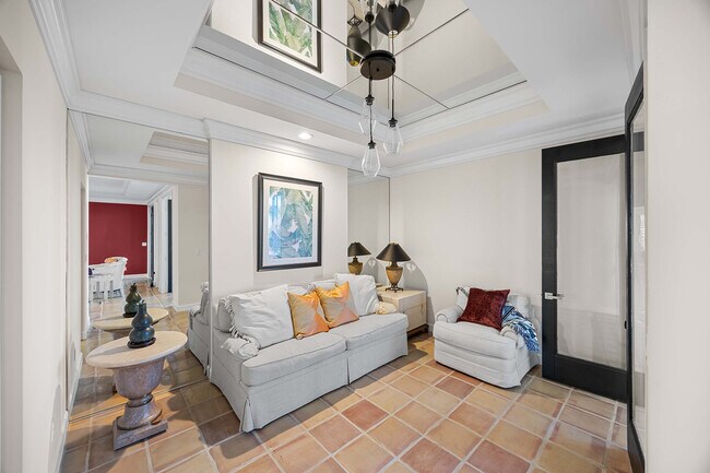 Building Photo - 828 Hideaway Cir E