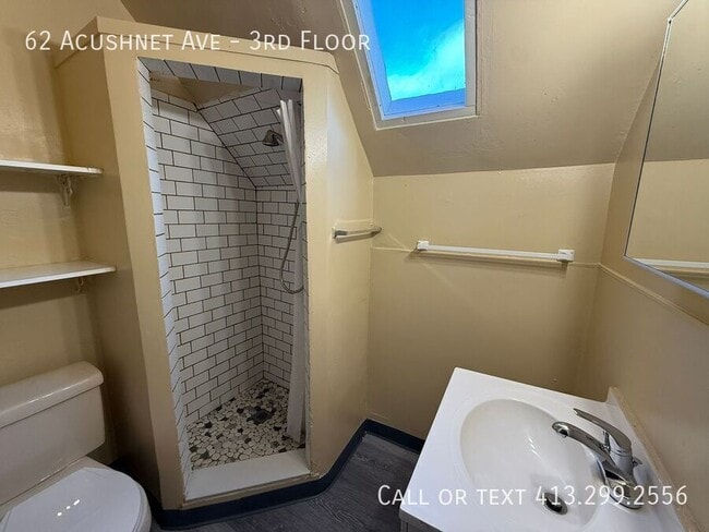 Building Photo - 62 Acushnet Ave