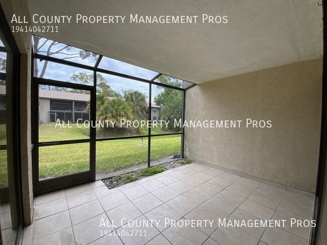 Building Photo - 5685 Summer Side Ln