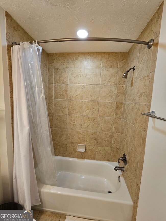 Building Photo - 229 Flat Creek Ct