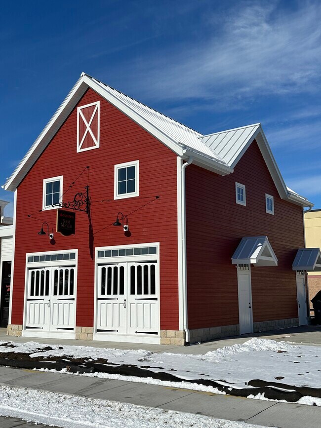 Carriage House Loft - 42 N Main St