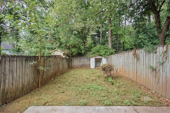 Building Photo - 291 Westland Way SW