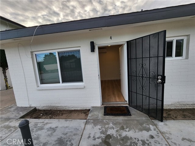 Building Photo - 8620 Lampson Ave