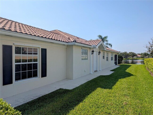 Building Photo - 5557 Avellino Pl