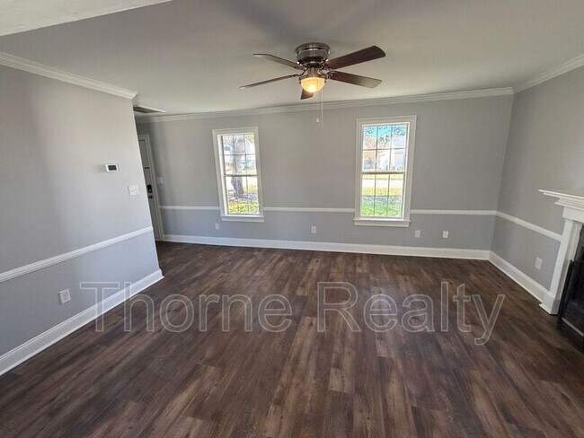 Building Photo - 103 Sara Dr