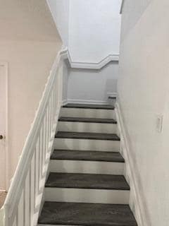 Building Photo - 6109 Reynolds St