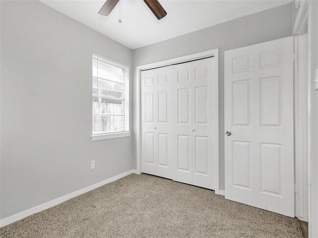 Building Photo - 234 Overbluff St