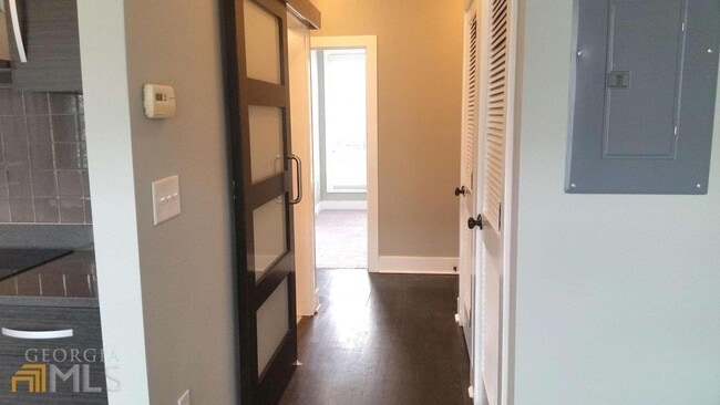 Building Photo - 1300 DeKalb Ave NE