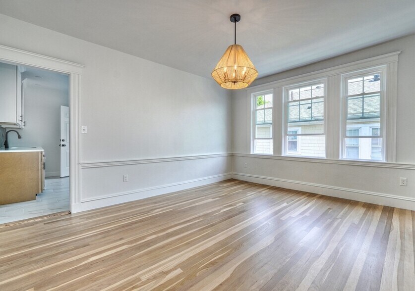 Building Photo - 275 Roslindale Ave