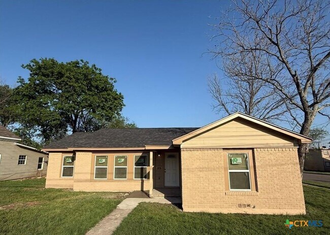 Building Photo - 1300 N 2nd St