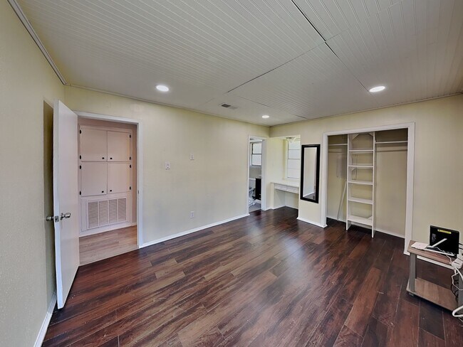 Building Photo - Private Backyard Oasis with Pool in the Heart of Saginaw!