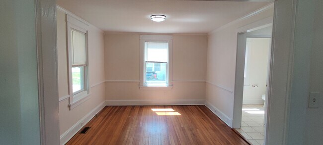 Building Photo - three bedroom home in Midlothian