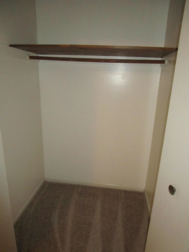 Building Photo - 4325 W Bethany Dr