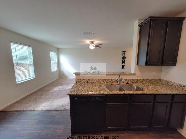 Building Photo - 3 Bedroom Home in Luckey Ranch Available F...