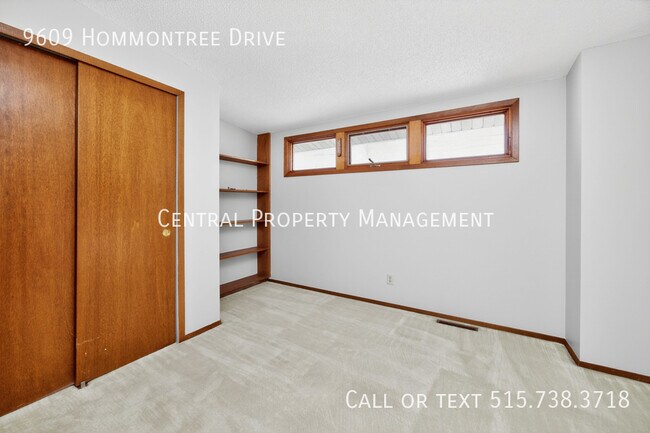 Building Photo - 9609 Hammontree Dr