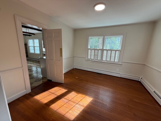 Building Photo - 1121 Forest Hills Rd NW