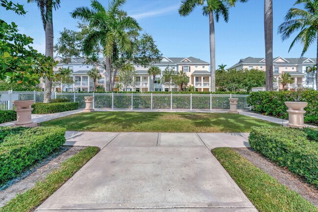 Building Photo - 275 Murcia Dr