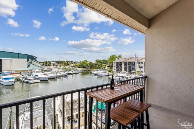 Building Photo - 14100 River Rd