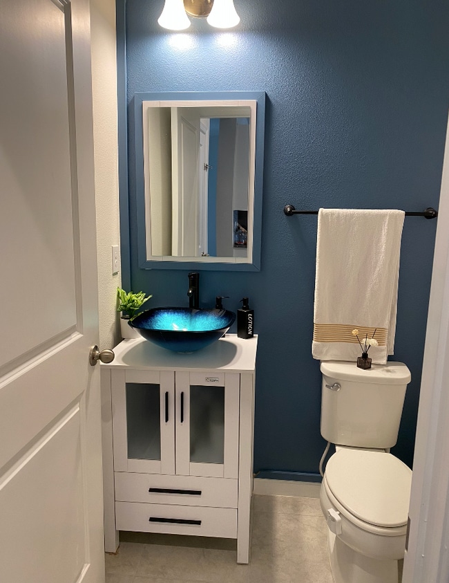 Building Photo - 100 Lavenna Ave