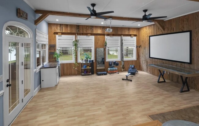 Building Photo - NEW LISTING!!!!!