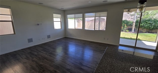 Building Photo - 36434 Geranium Dr