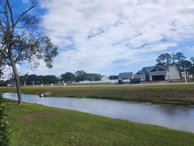 Building Photo - 205 Double Eagle Dr