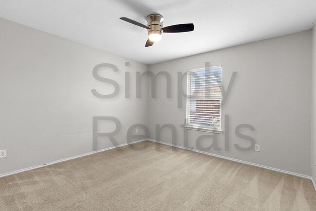 Building Photo - 2630 Massey Ln