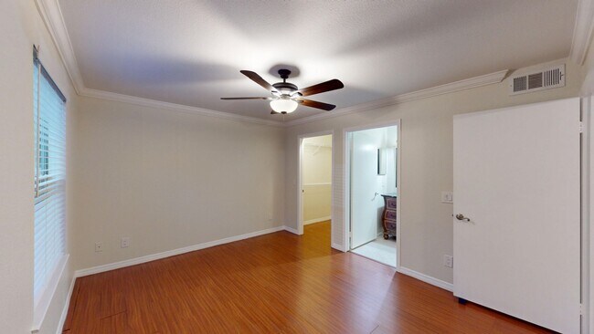 Building Photo - 2Bd/ 2Ba Condo in Premier Delray Beach Location **Optional Private Storage Garage**