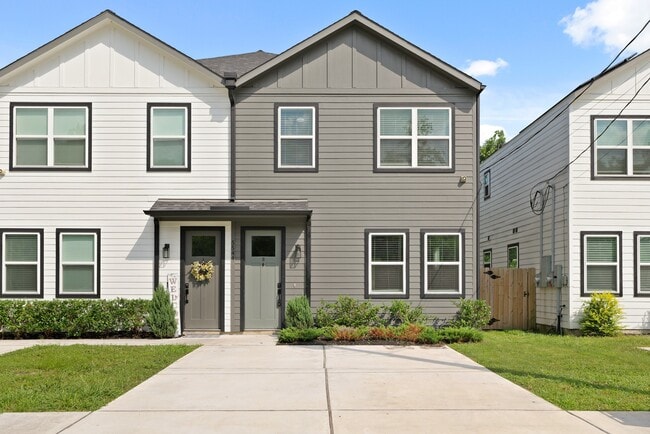 Building Photo - 5544 Shreveport Blvd