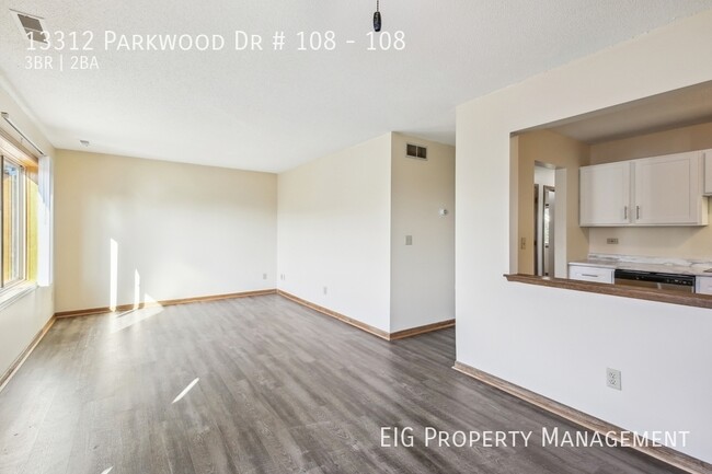 Building Photo - 13312 Parkwood Dr