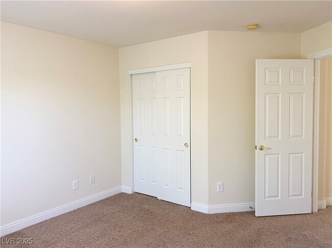 Building Photo - 4821 Longshot Dr