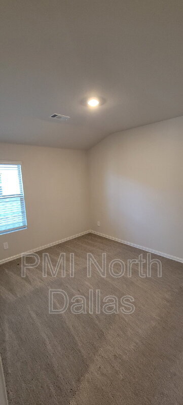 Building Photo - 10609 Potawatomi Ln
