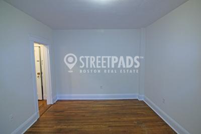 Building Photo - 1 bedroom in Cambridge MA 02138