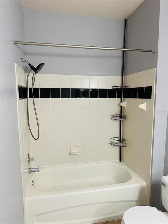 Building Photo - 6025 Westgate Dr