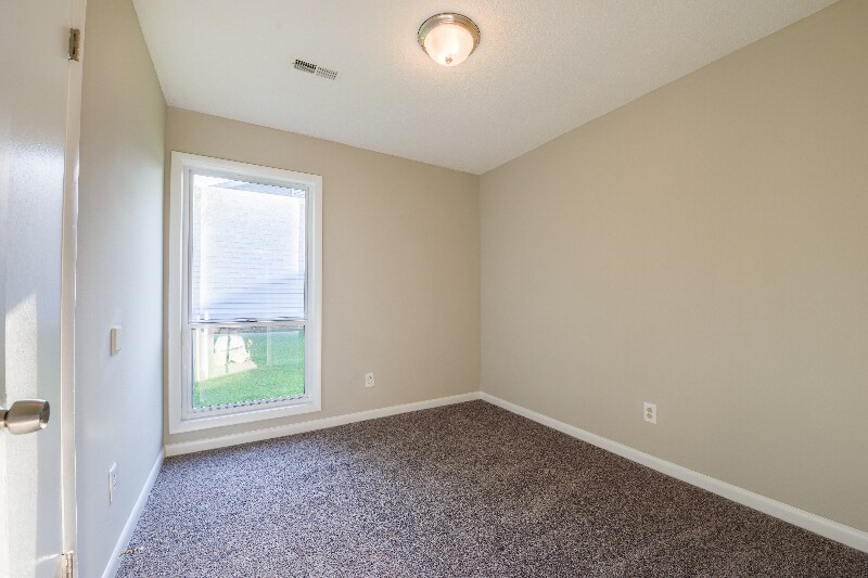 Building Photo - 7117 Tollhouse Dr