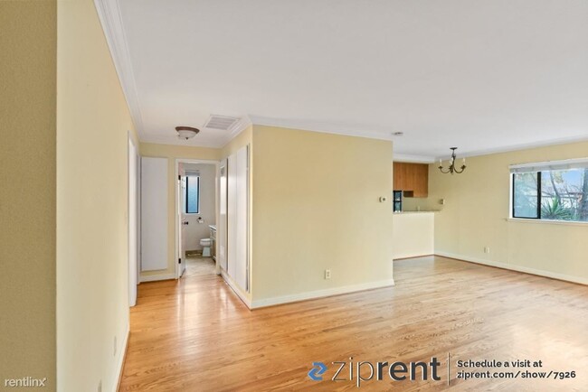 Building Photo - 2 br, 1.5 bath Condo - 824 Cedar St, Redwo...