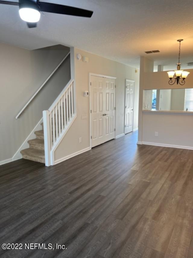 Building Photo - 12311 Kensington Lakes Dr