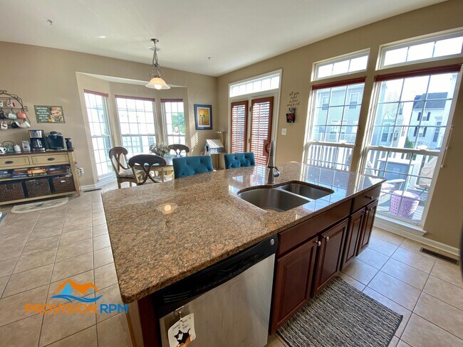 Building Photo - 1740 Theale Way